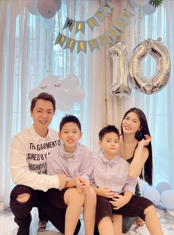 Đăng Khôi tặng quà sinh nhật vợ hơn 5 tỷ, hội chị em chóng mặt-7