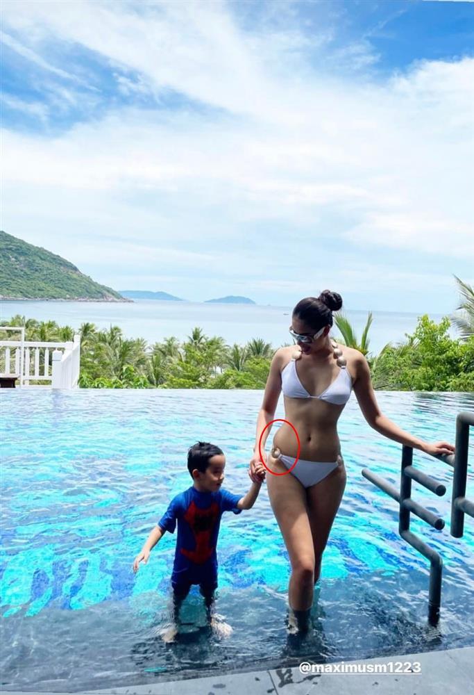 Phạm Hương 2 con mặc bikini khét hơn cả thời thi Hoa hậu Hoàn vũ?-4