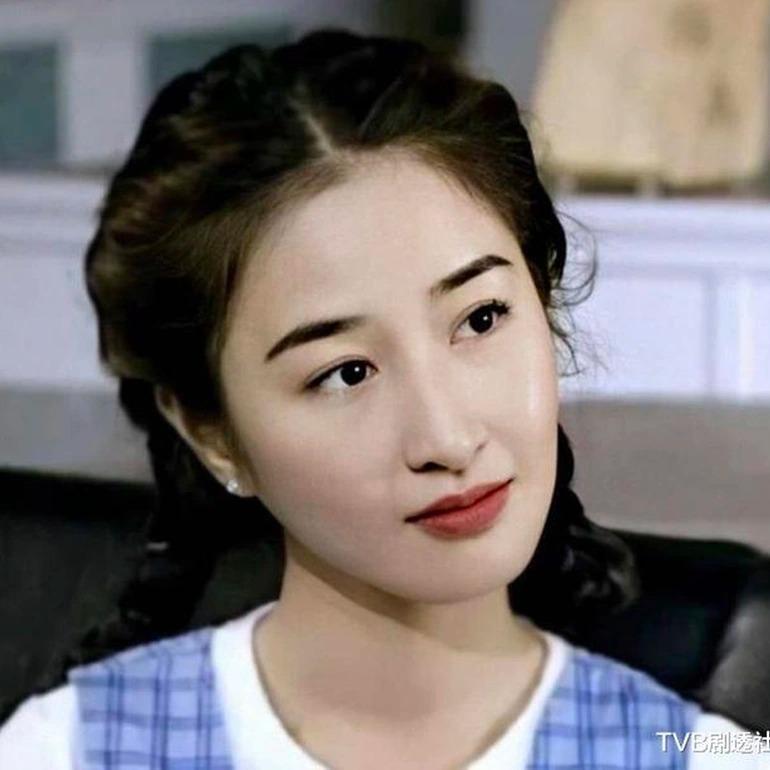 Như Ý - Cát Tường: Người chỉ cưới đại gia, người chung tình bạn trai kém nổi-9