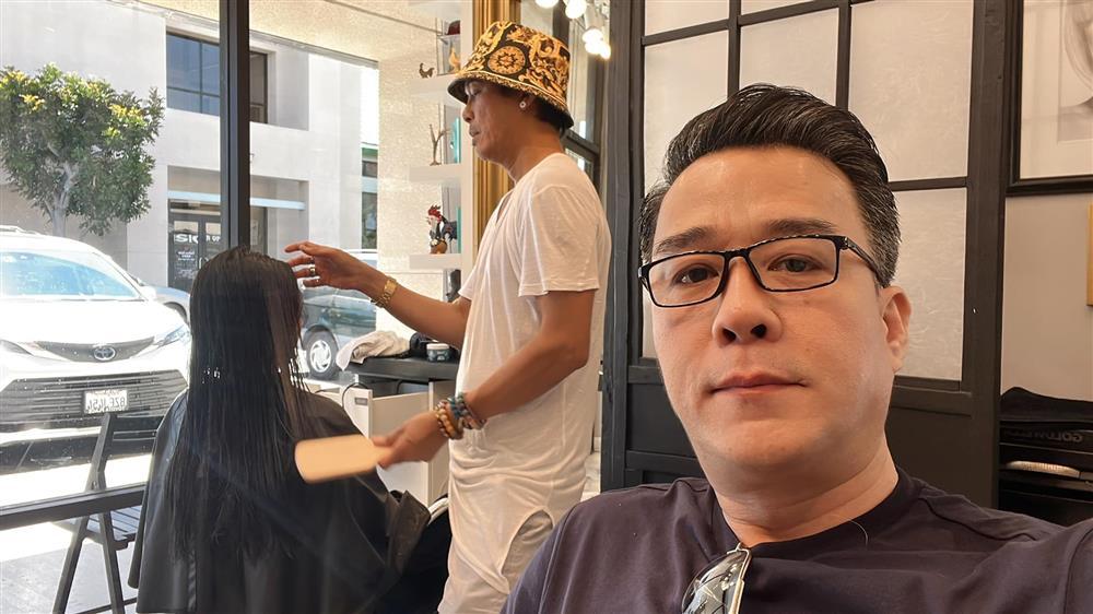 Vua cá Koi được vợ mới phục vụ chân tơ kẽ tóc tại Mỹ-2