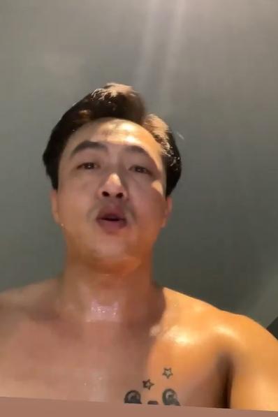 Cường Đô La lần đầu tự tin cởi trần, khoe hình xăm lớn trên ngực-2