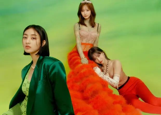 TWICE tiết lộ về mặt trái của sự nổi tiếng: Ám ảnh với fan cuồng, lịch trình dày đặc-6