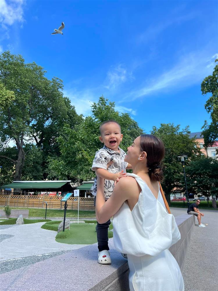 Leon mải cày view mặc Hồ Ngọc Hà gọi khản cổ-5