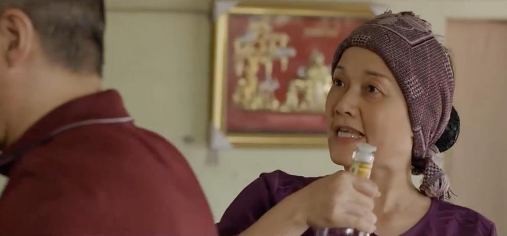 NSND Công Lý phải chống gậy trong vai diễn tái xuất-4