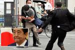 Clip: Kẻ nổ súng đứng ngay phía sau cựu Thủ tướng Abe Shinzo-7