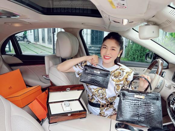 Phản ứng của bà xã Đăng Khôi được gạ bán túi Hermès lãi 200 triệu-2