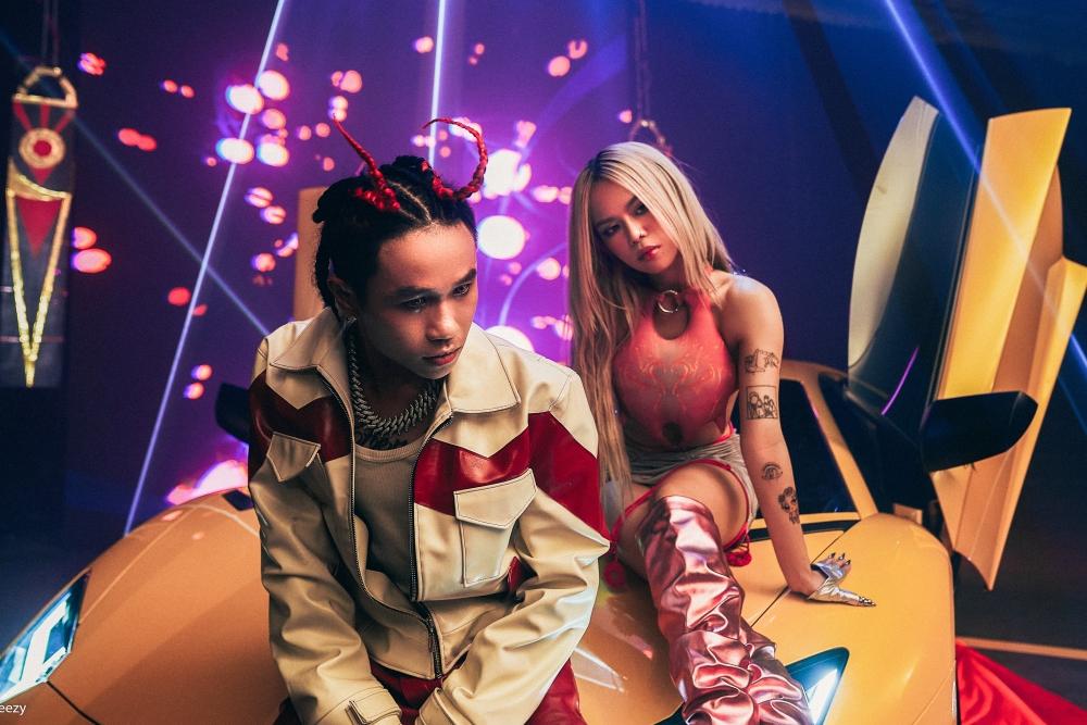 Rapper mọc sừng R.I.C tung mv mới cùng tlinh-2