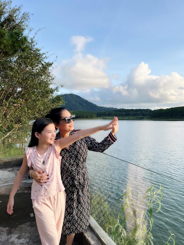 Loạt ảnh mối quan hệ mẹ chồng và con riêng Phương Trinh Jolie-3