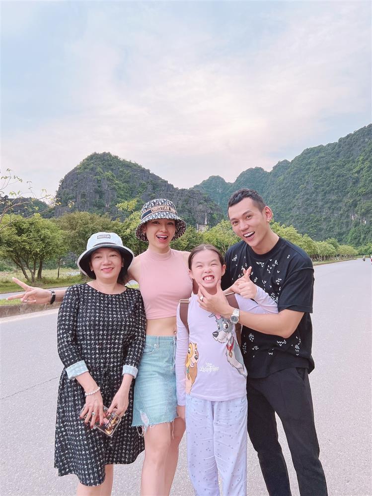 Loạt ảnh mối quan hệ mẹ chồng và con riêng Phương Trinh Jolie-8