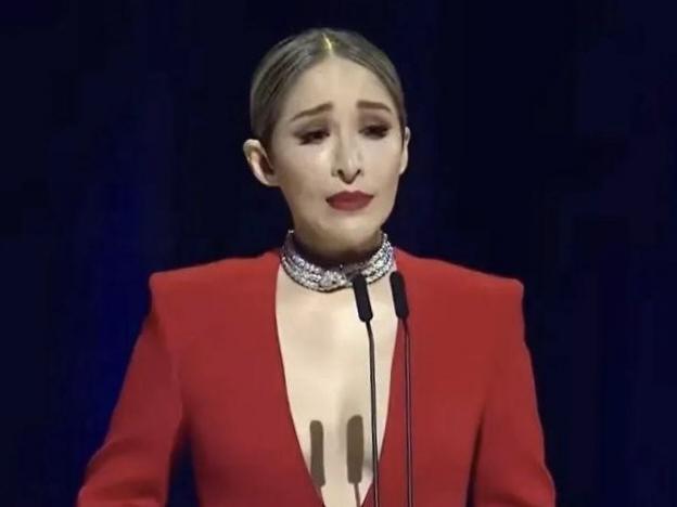 Diva xứ Đài Tiêu Á Hiên bị chê mũi như diều hâu-2