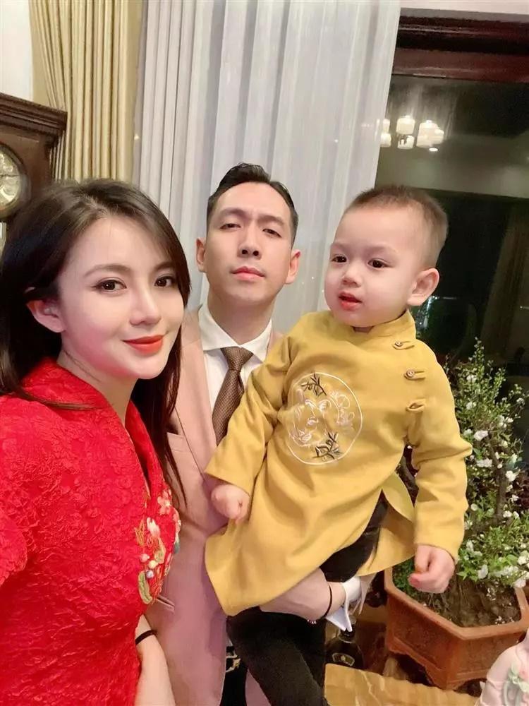 Bất ngờ phong độ anh xã đại gia của hot girl Tú Linh-7