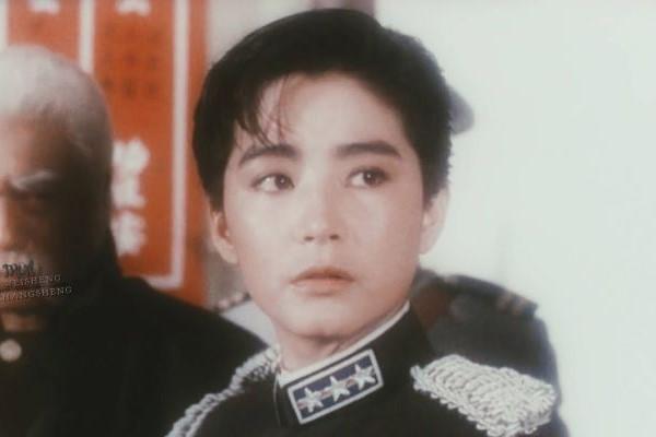 Sao nữ bỏ tình nghèo lấy đại gia, giờ gánh nợ gần 500 tỷ-5