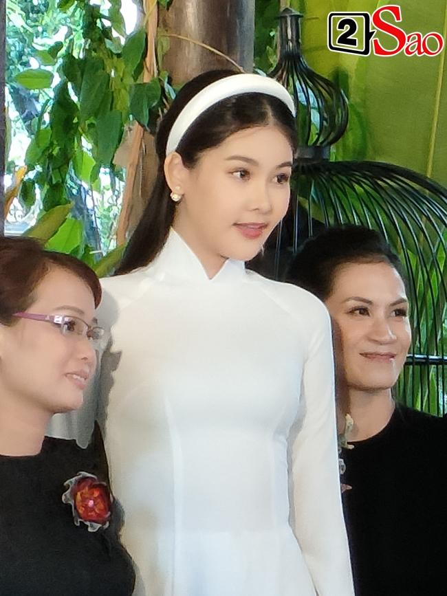 Lê Âu Ngân Anh xuất hiện sau xác nhận kết hôn, lộ nhan sắc thật-7