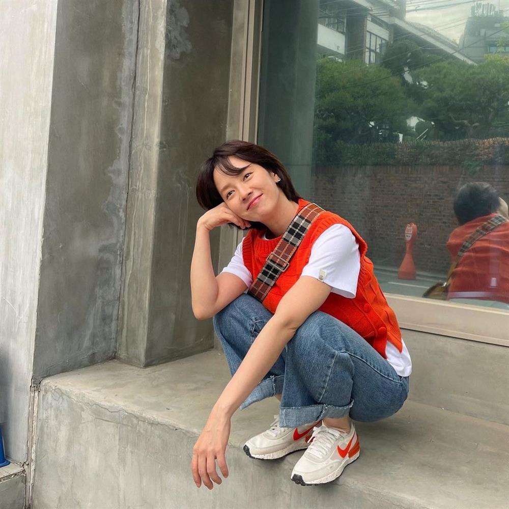 Song Ji Hyo đang có mối quan hệ lãng mạn với Kim Jong Kook-2