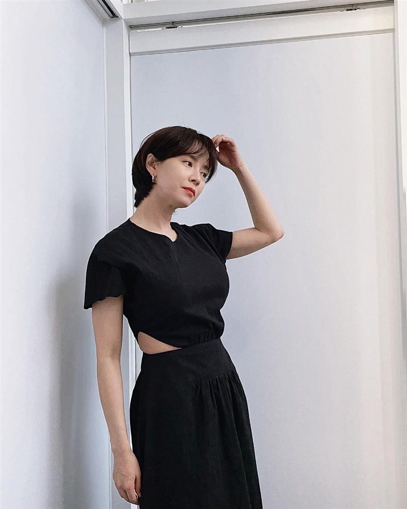 Song Ji Hyo đang có mối quan hệ lãng mạn với Kim Jong Kook-4