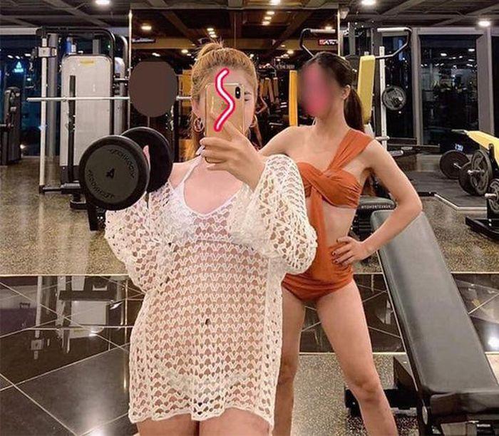 Nhìn những cô nàng này check-in mà không hiểu đến đây là để tập hay có mục đích gì khác.