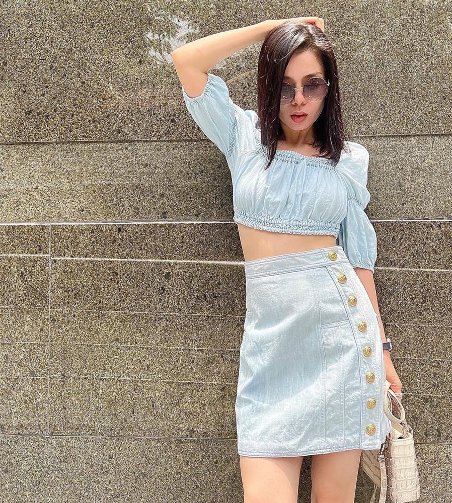 Ngọc Trinh thả rông mặc kệ bị chê - Lệ Quyên gầy hóp má-2