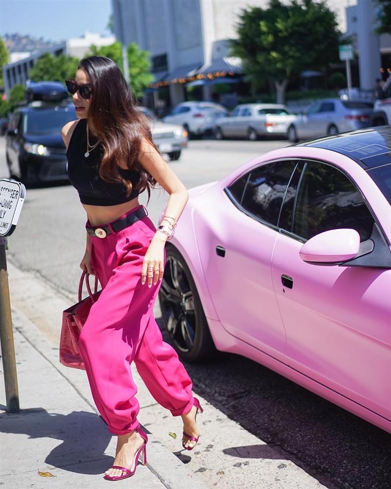 Phạm Hương dùng túi gần 2 tỷ đựng đồ chơi cho con-5