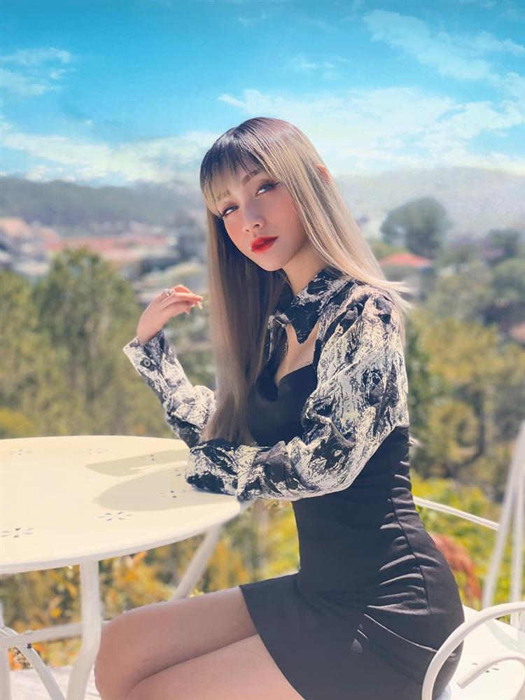 Bị phụ bạc, cô gái teo hai tay dùng chân chăm con, 3 năm sau sống hạnh phúc-2