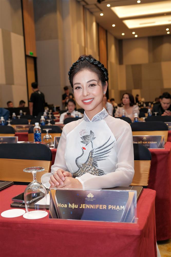 Tú Anh, Jennifer Phạm đọ sắc bất phân thắng bại tại Hoa hậu Du Lịch VN-4