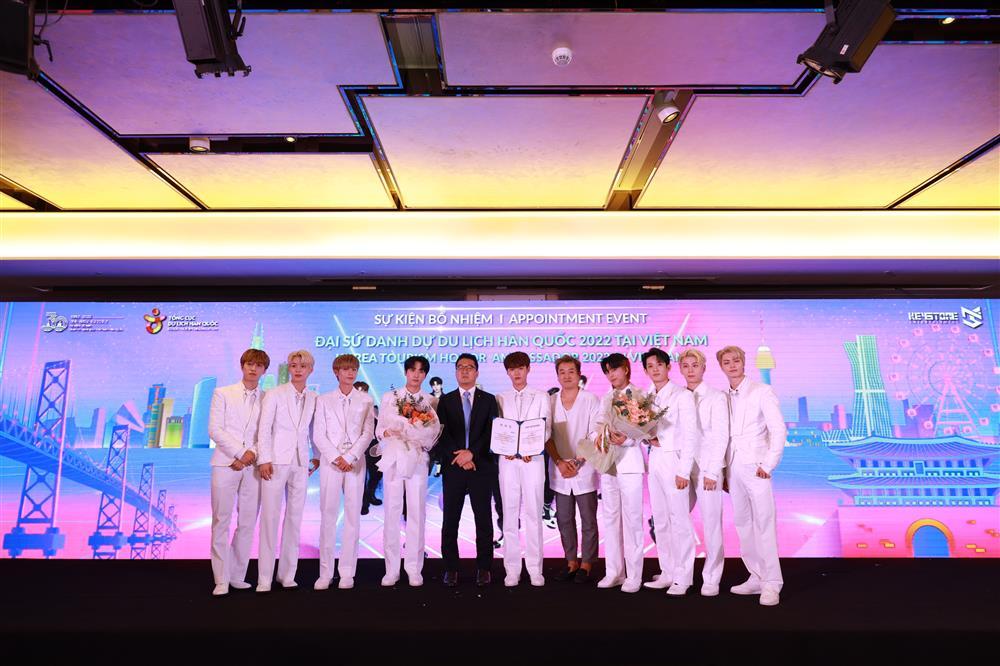 9 nam thần Kpop đến Việt Nam quảng bá du lịch-2