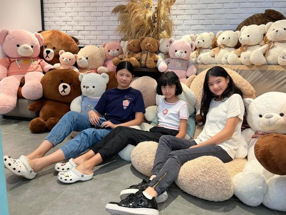 Con Trương Ngọc Ánh gặp con Bình Minh, 3 cặp chân dài nổi bật-2