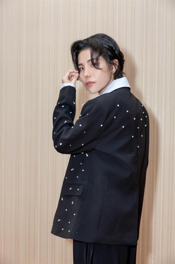 Hậu comeout, Vũ Cát Tường được xếp vào phòng nghỉ dành cho nam-2