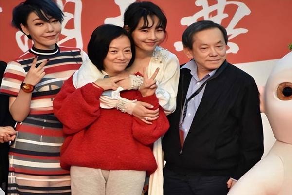 Bà trùm showbiz Hoa ngữ khiến Phạm Băng Băng, Châu Tấn phải mang ơn cả đời-1