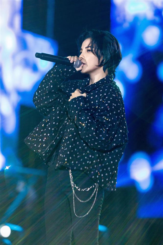 Vũ Cát Tường từng nữ tính thế nào trước khi xác nhận đồng tính?-11