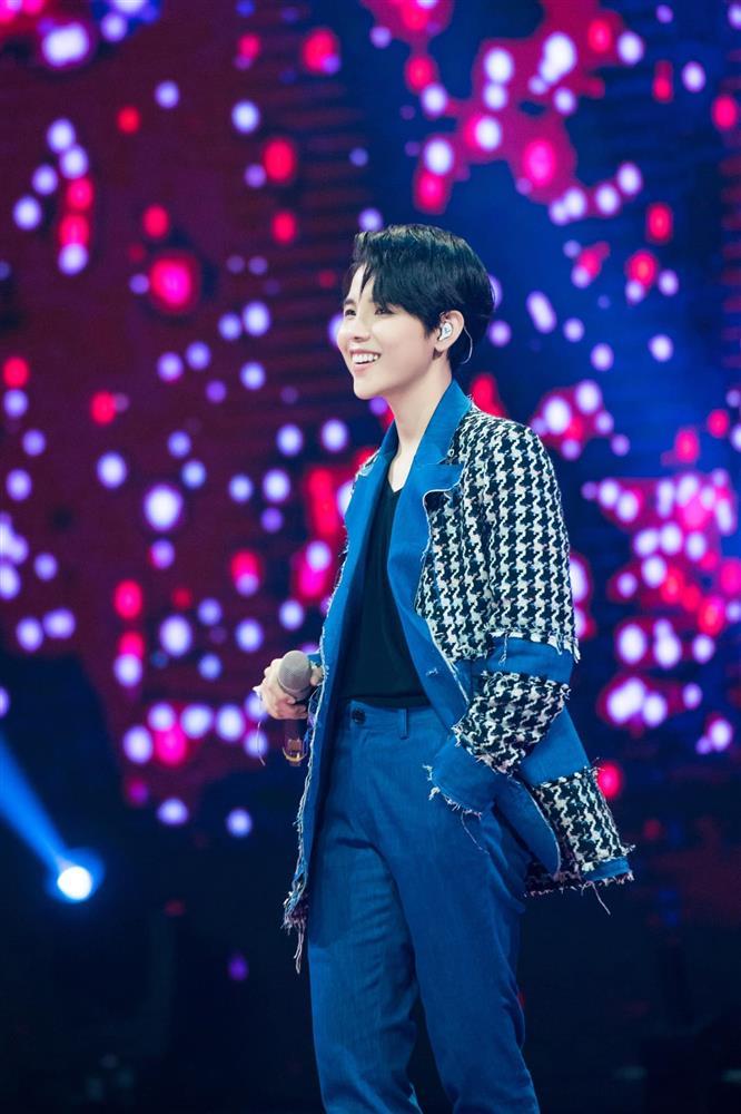 Vũ Cát Tường từng nữ tính thế nào trước khi xác nhận đồng tính?-12