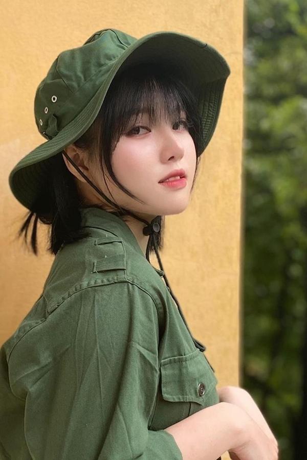 Nữ sinh gây ‘xao xuyến’ với nhan sắc ngọt ngào trong kỳ học quân sự-6