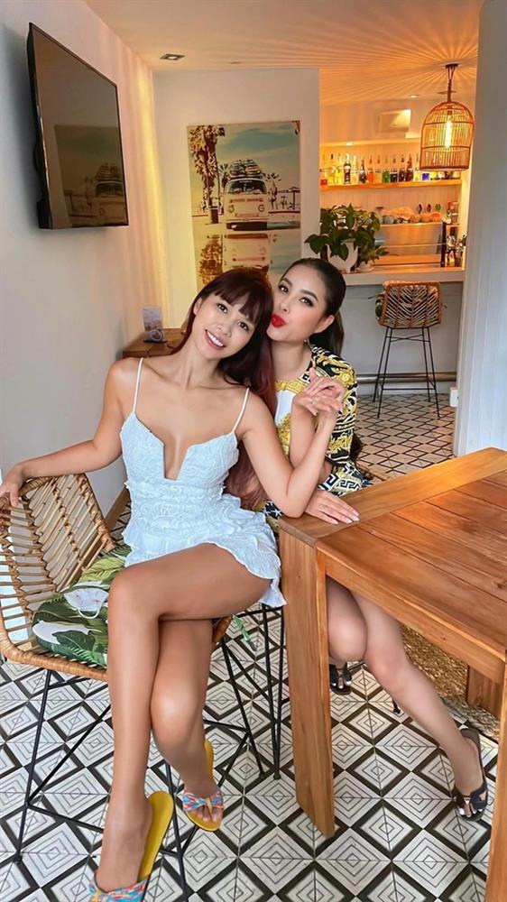 Phạm Hương hội ngộ thầy Hà Anh, liệu có hẹn nhau uống 10 thùng bia?-1