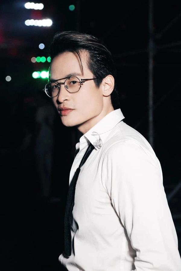 Hà Anh Tuấn đuổi fan ra khỏi đêm nhạc của mình: Chuyện gì thế này?-3