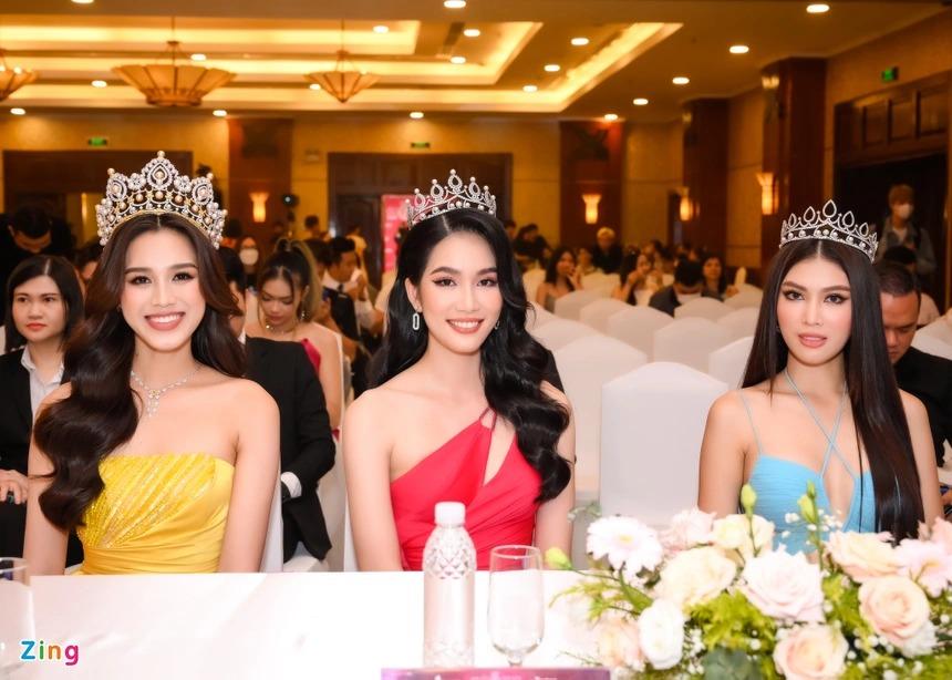 Bội thực hoa hậu ở Việt Nam-1