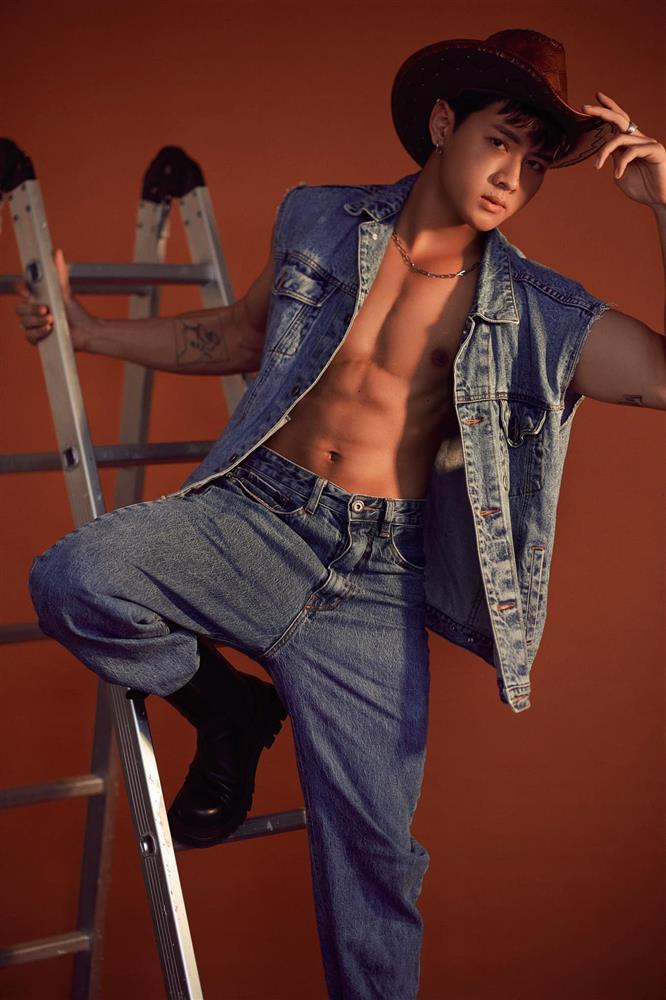 Jun Phạm đang hẹn hò với người mẫu nam 2k1?-12