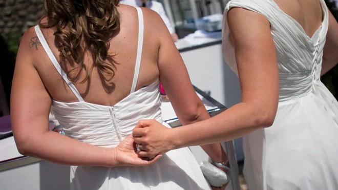 Câu hỏi bao giờ lấy chồng ám ảnh người đồng tính-2