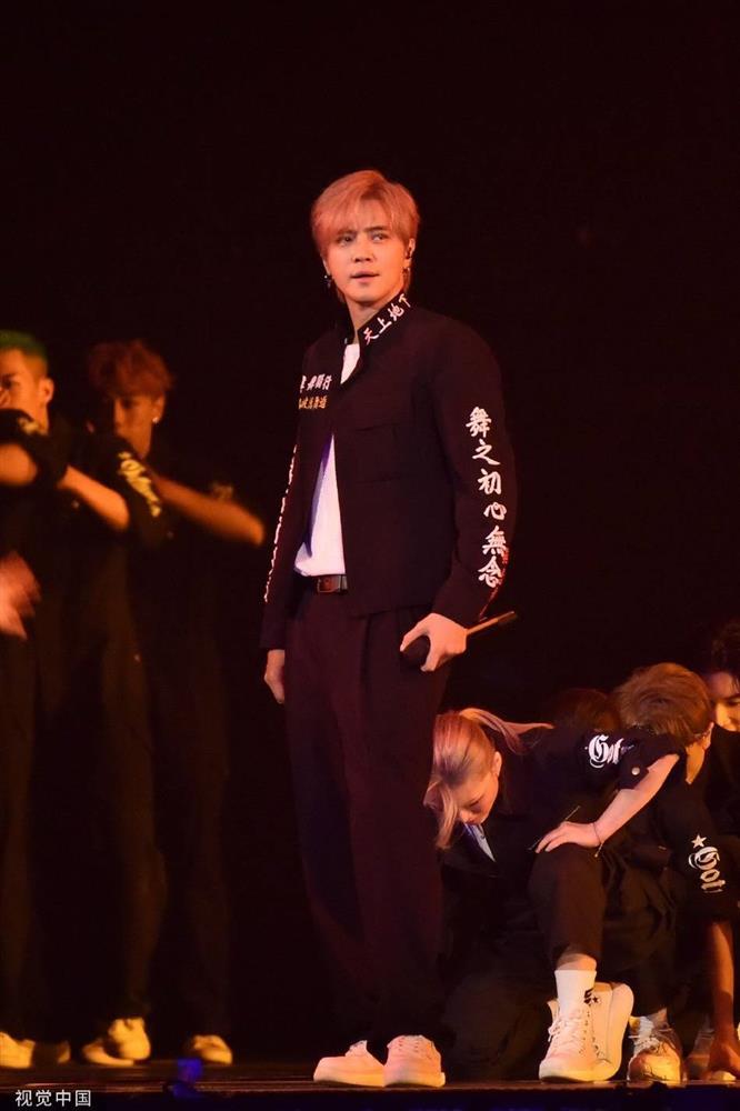 La Chí Tường tái xuất sau bê bối tình dục, khán giả phản ứng sao?-1