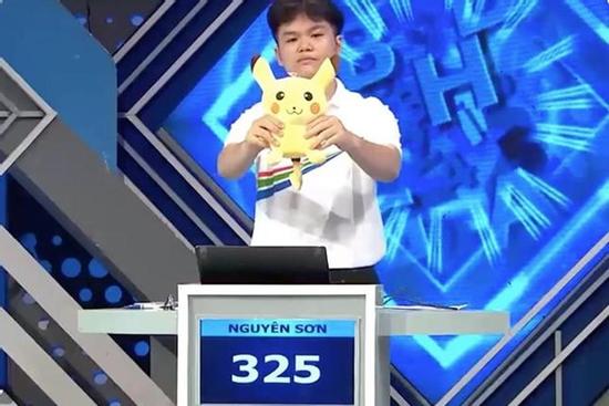 Nam sinh trường Ams giành vòng nguyệt quế Olympia với điểm số cách biệt