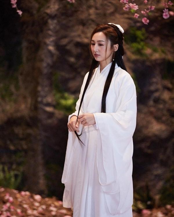 Mỹ nhân chuyên trị vai lẳng lơ, giật bồ bất ngờ đóng Tiểu Long Nữ-2