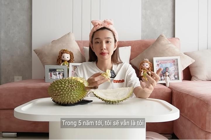 Hoa hậu Thùy Tiên lộ bụng to như mang bầu: Chuyện gì đây?-12