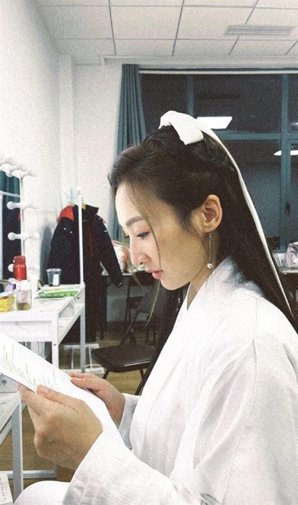 Mỹ nhân chuyên trị vai lẳng lơ, giật bồ bất ngờ đóng Tiểu Long Nữ-7