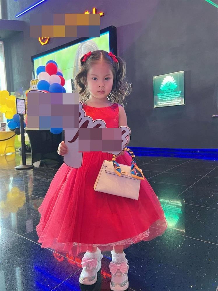 Ái nữ 4 tuổi nhà Thanh Thảo xách túi tiền tỷ đi sự kiện-3