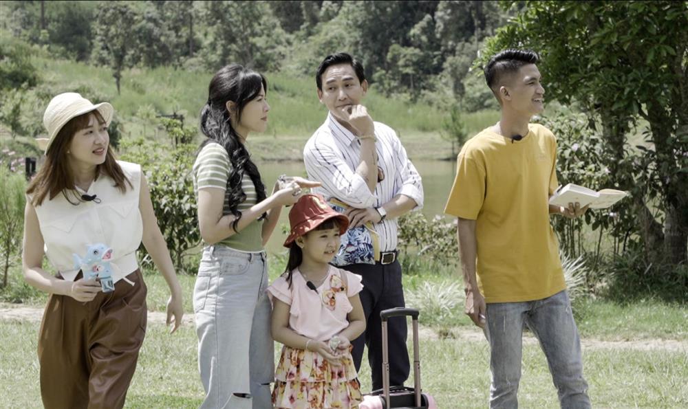 Hứa Vĩ Văn, Mạc Văn Khoa toát mồ hôi vì con gái Tú Vi-5