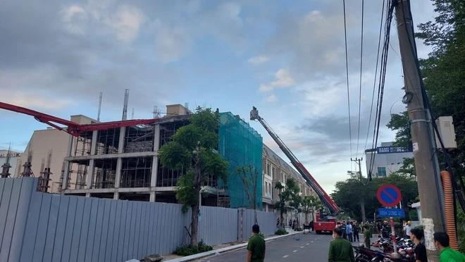 Vụ xe bơm bê tông gãy cần đè công nhân: Thêm nạn nhân tử vong-2