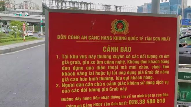 Tận mắt cảnh móc túi hành khách của taxi dù ngay tại sân bay Tân Sơn Nhất-1