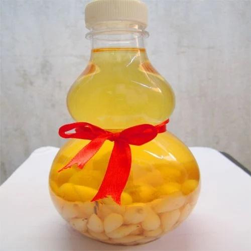 Lau bàn thờ đừng dùng nước lã: Pha nước này tổ tiên phù hộ-2