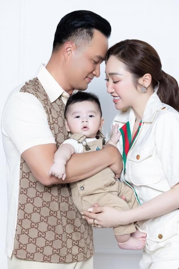 Con trai Chi Bảo chưa được 1 tuổi đã phủ kín hàng hiệu-2