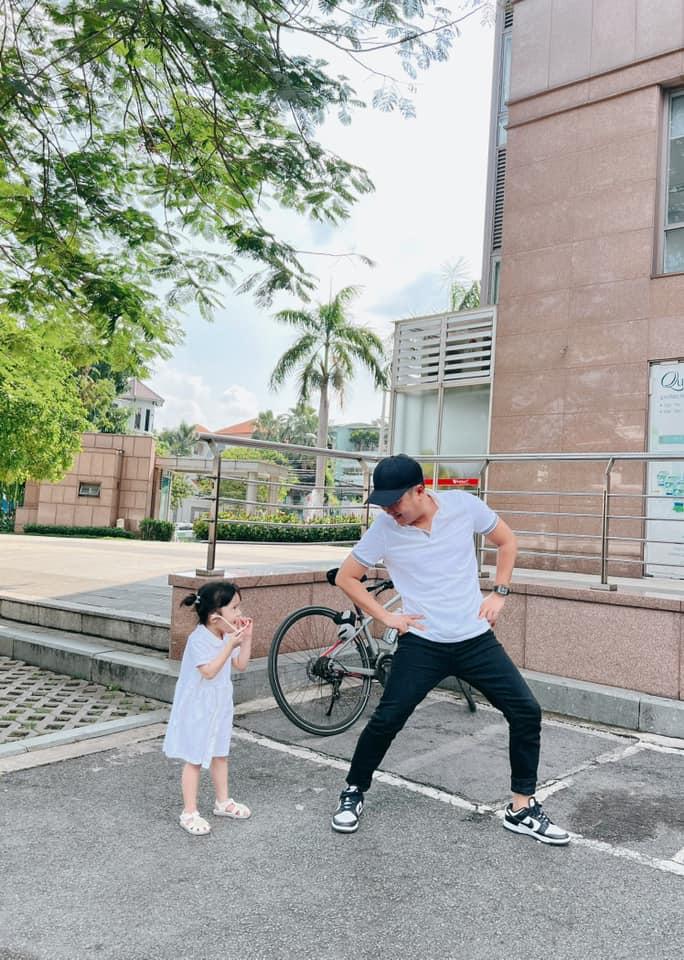 Không phải Nhã Phương, ái nữ giống hệt Trường Giang thời nhỏ-7