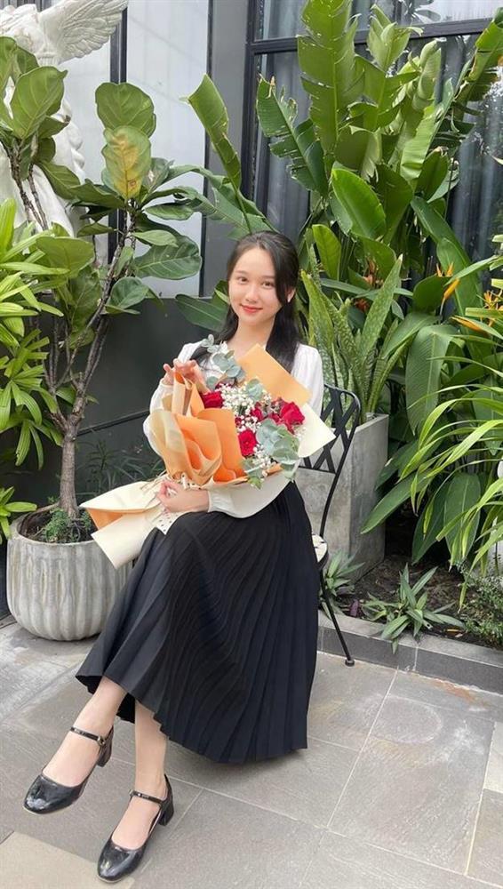 Sau nổi tiếng, hai hot girl Mắt Biếc lộ sắc vóc khó nhận ra-7