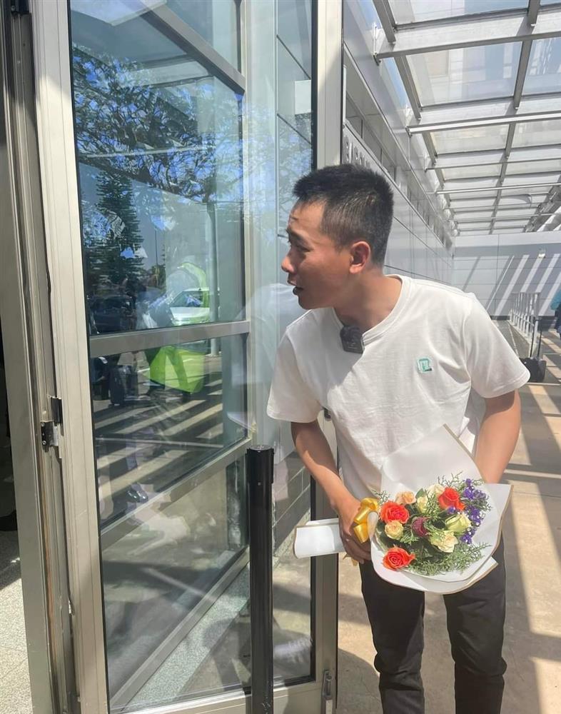 Thùy Tiên - Quang Linh Vlog được đẩy thuyền vì loạt ảnh đẹp đôi-4